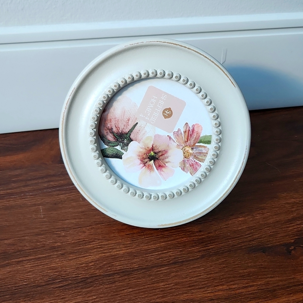 4" Round Gray Frame